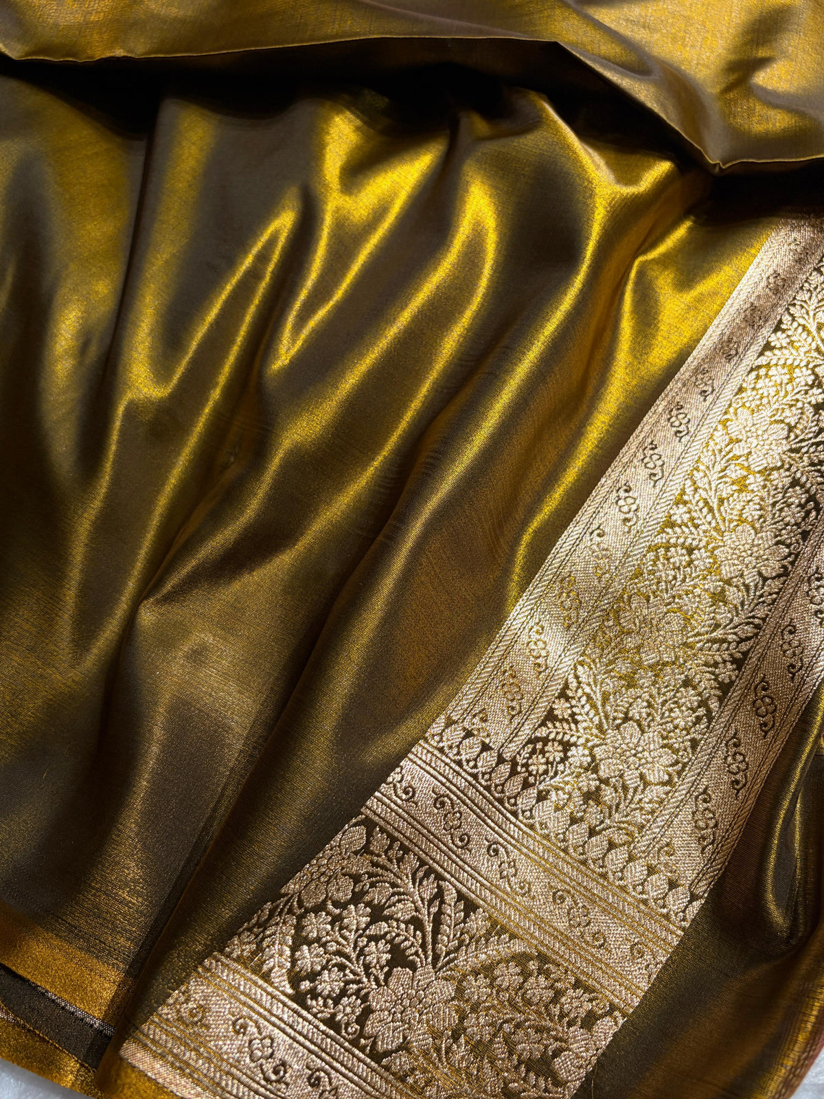 Cross Mahendi shades Stripe Pattern Banarasi Satin Silk Saree SS46
