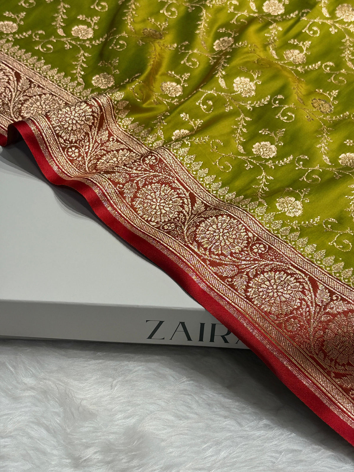 Banarasi Satin Katan Saree in Contrast Mahendi Green / Red Shades SK158