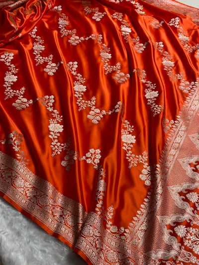 Traditional Banarasi Floral Cross Pattern in Orange Shades Floral Mashru Silk Saree MCS110