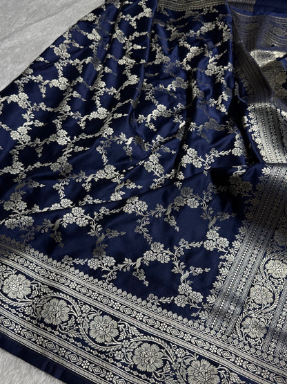 Navy Blue Jaal Pattern Mashru Silk Saree