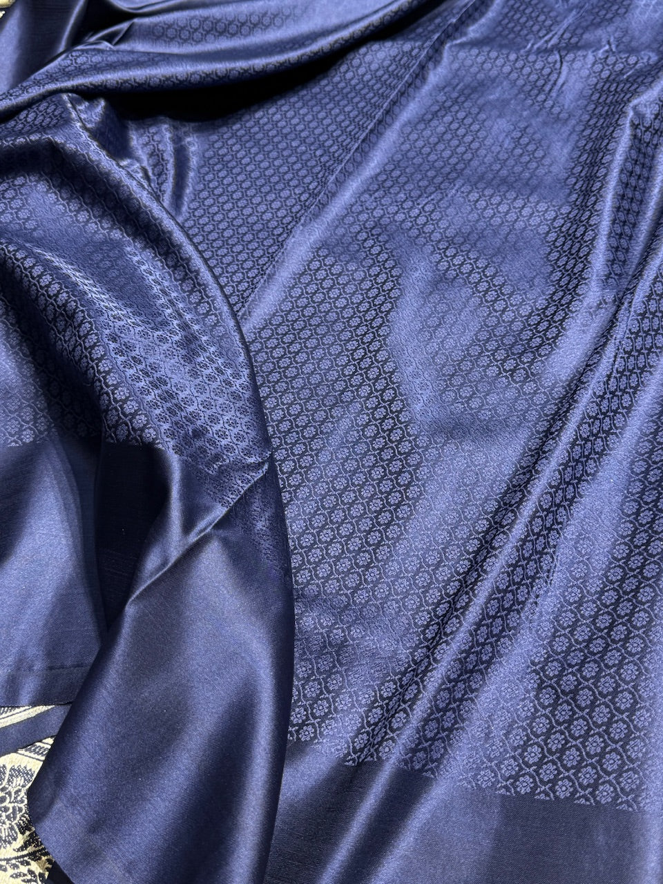 Navy Blue Jaal Pattern Mashru Silk Saree