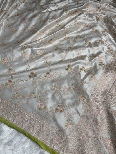 White Minakari with Pista Edge Jaal Pattern Mashru Silk Saree MCS56