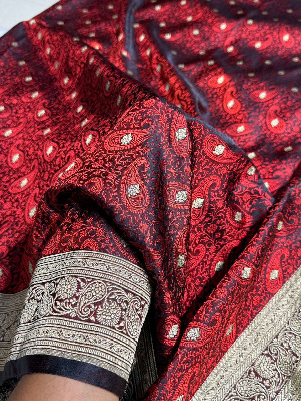 Dark Chocolate Tanchoi Booti Katan Silk Saree SKTM-06