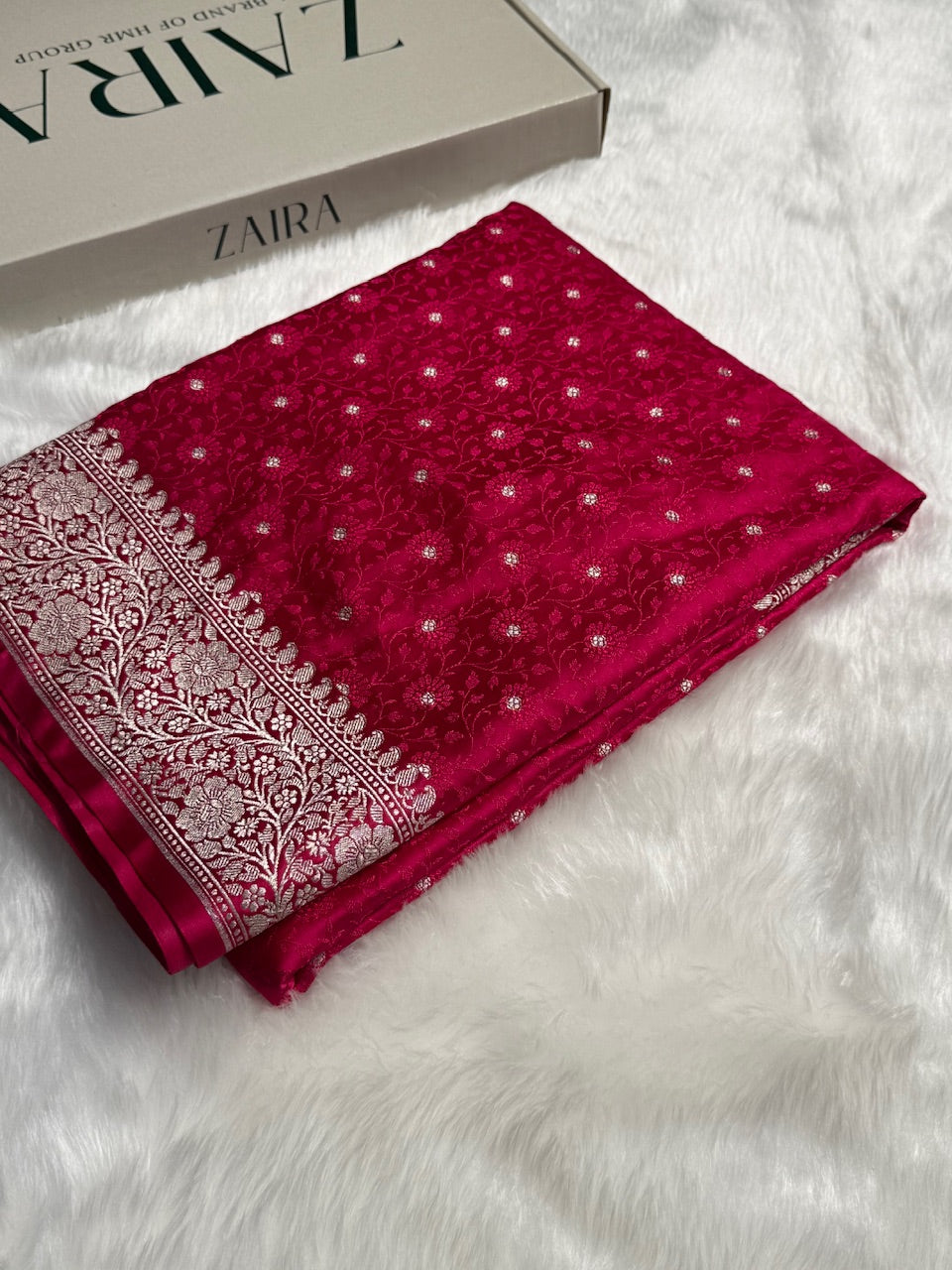 Rani Shades Booti Tanchoi Mashru Silk Saree