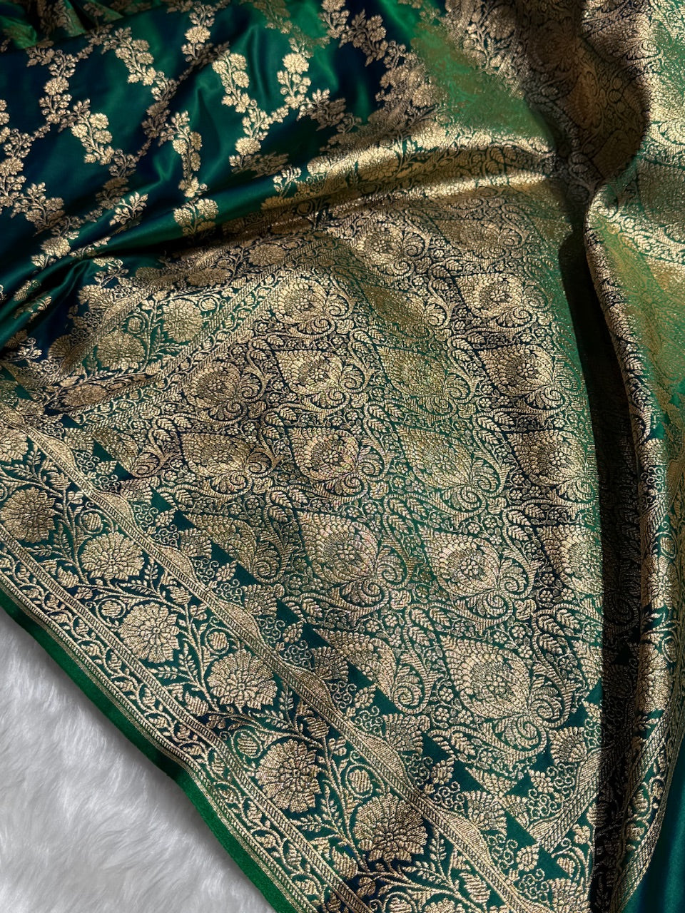 Dual Tone Bottle Green Floral Jaal Pattern Satin Katan Silk Saree SK43