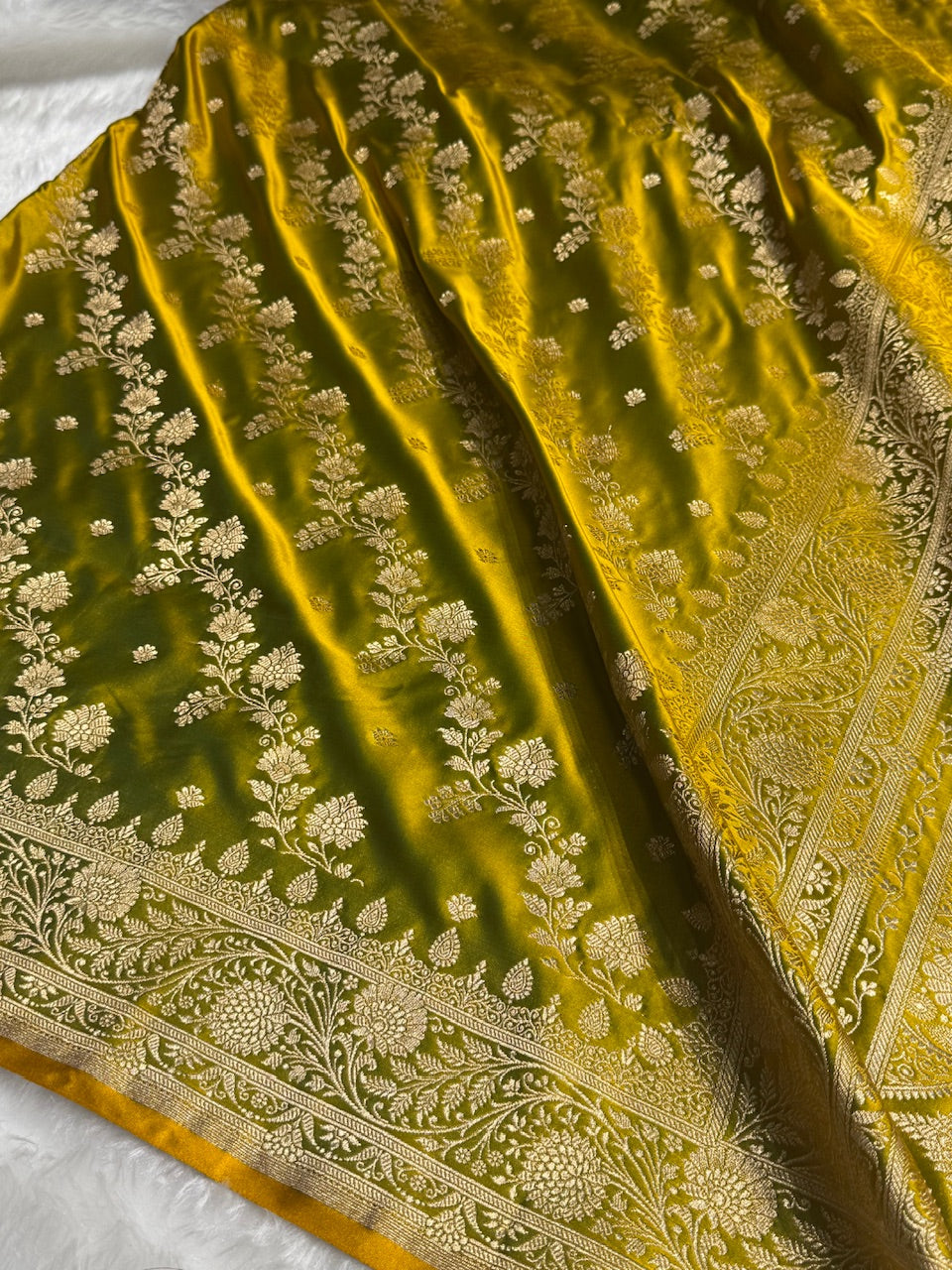 Neon Green Cross & Booti Banarasi Katan Silk Saree SK24