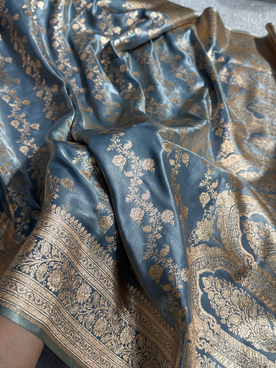 Banarasi Grey Cross Jaal Satin Silk Saree SS11