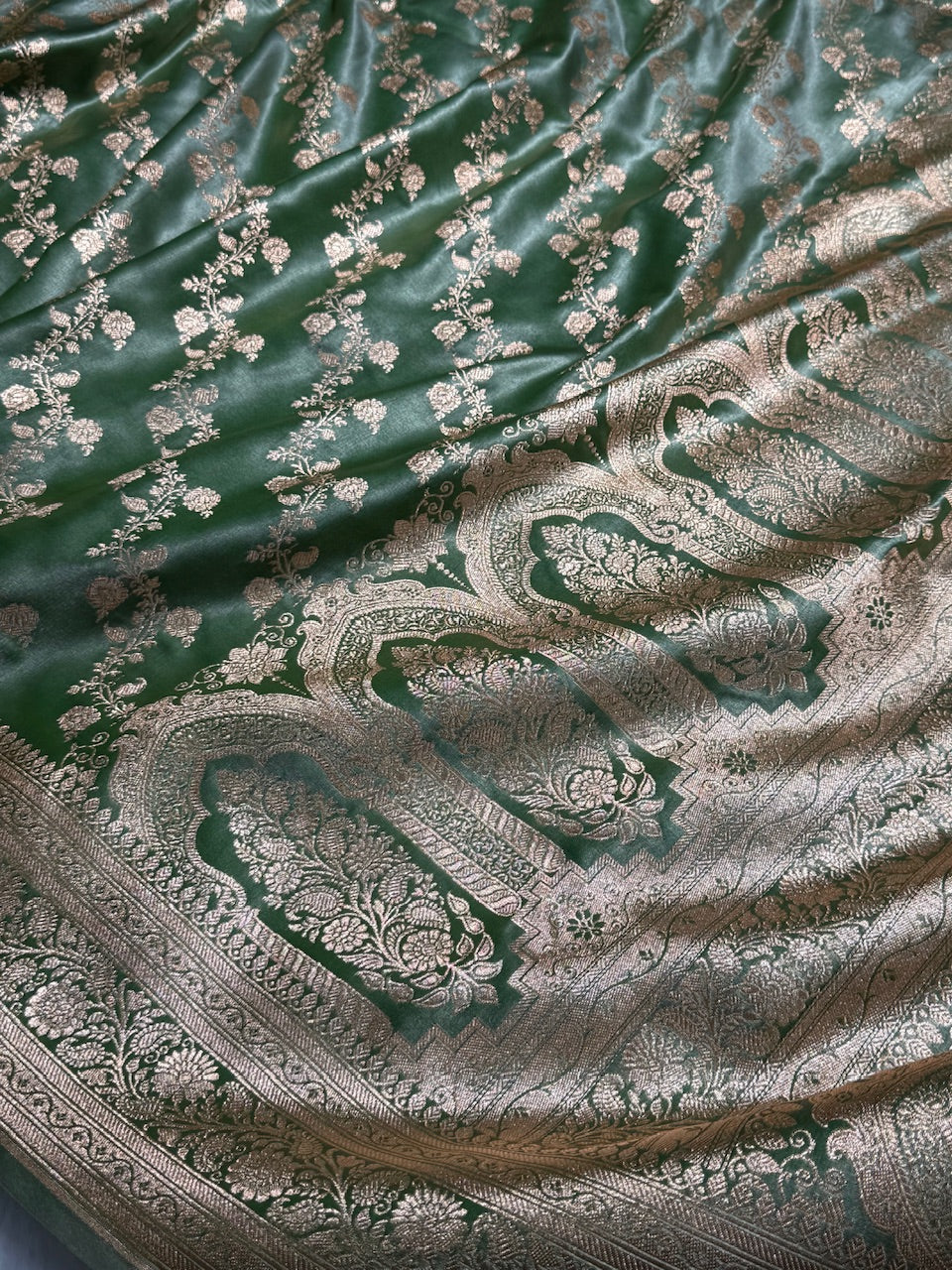 Banarasi Light Mehandi Cross Jaal Satin Silk Saree SS11