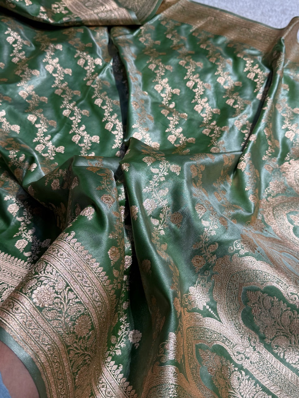 Banarasi Light Mehandi Cross Jaal Satin Silk Saree SS11