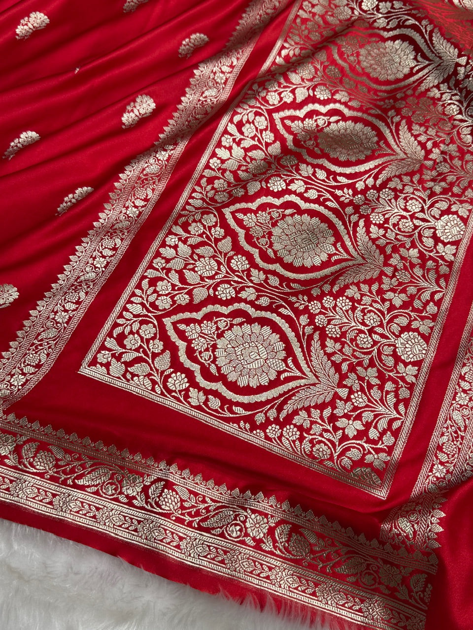 Red Floral Boota Mashru Silk Saree