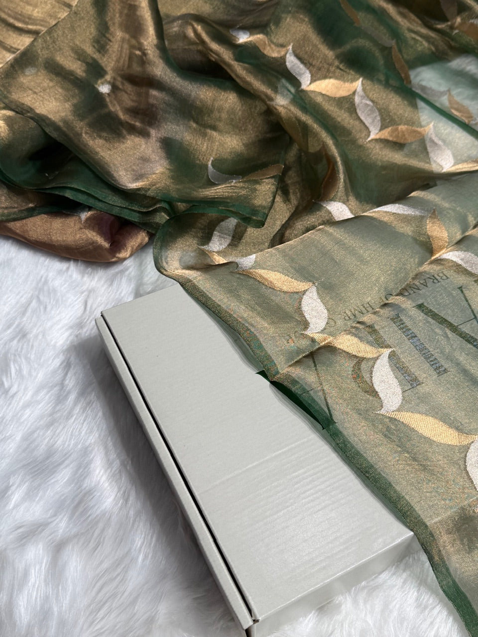 Bottle Green Floral Shades Pure Tissue Handloom Silk Saree PT-24