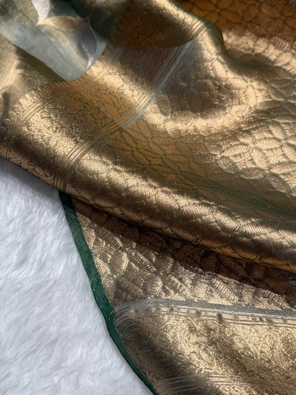 Bottle Green Floral Shades Pure Tissue Handloom Silk Saree PT-24