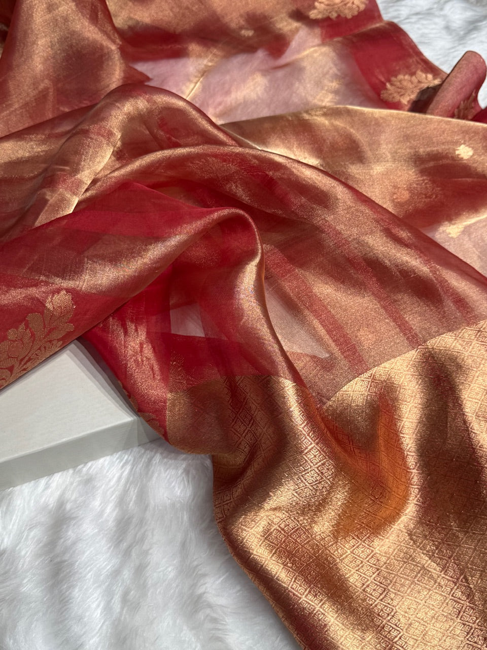 Maroon Floral Shades Pure Tissue Handloom Silk Saree PT-26