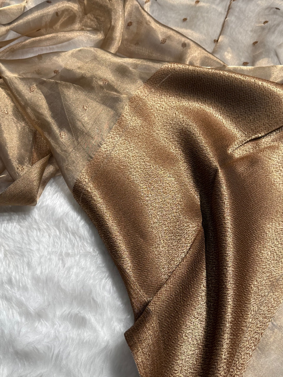 Blackish Gold Floral Shades Pure Tissue Handloom Silk Saree PT-27