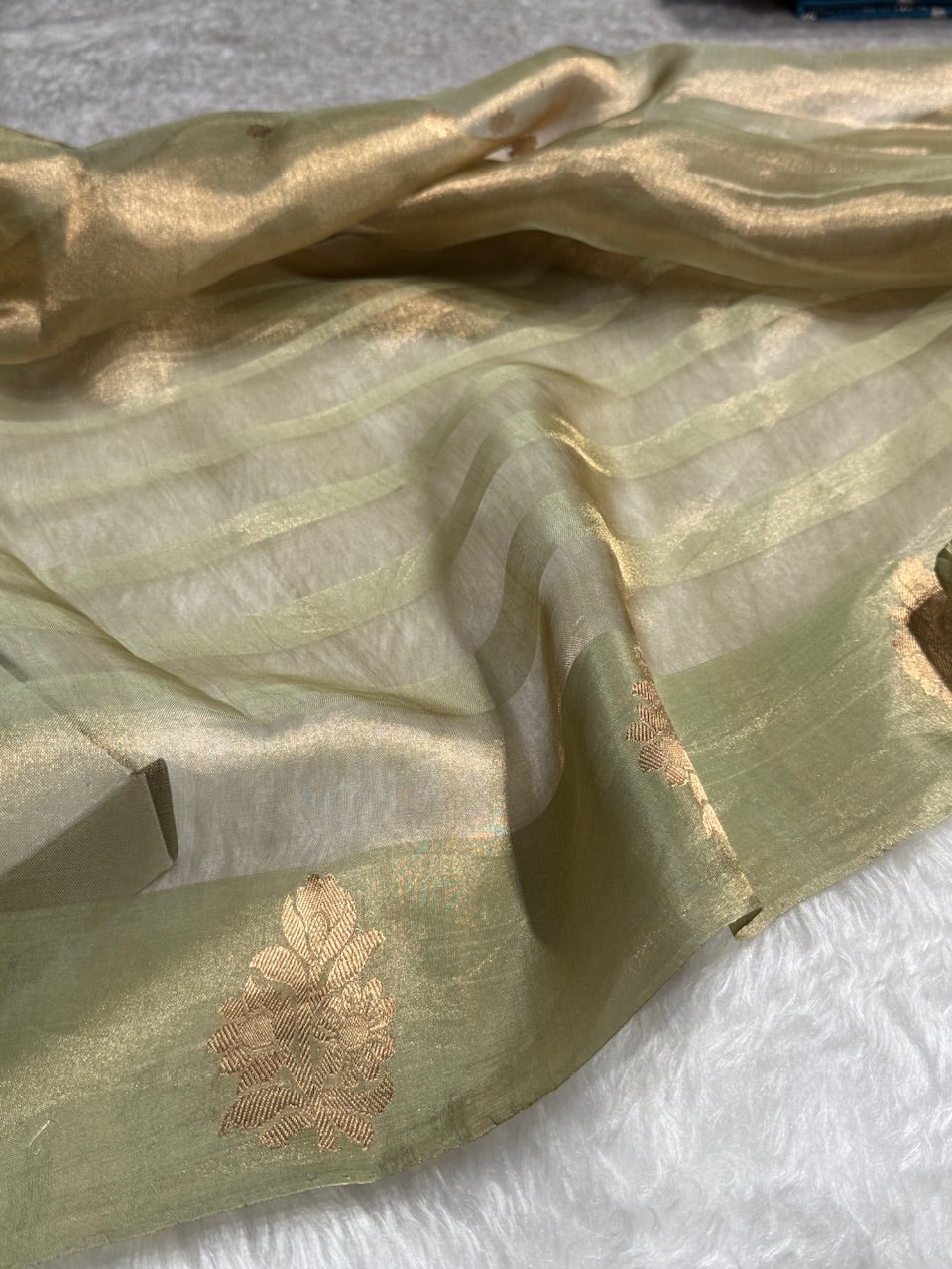 Pista Floral Shades Pure Tissue Handloom Silk Saree PT-26