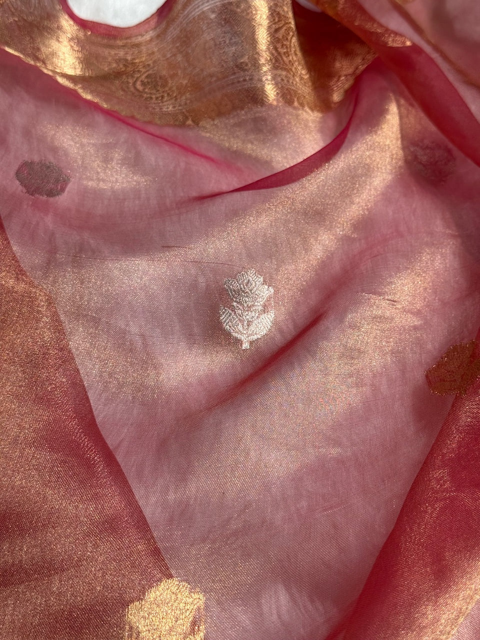 Pinkish Gold Floral Shades Pure Tissue Handloom Silk Saree PT-23