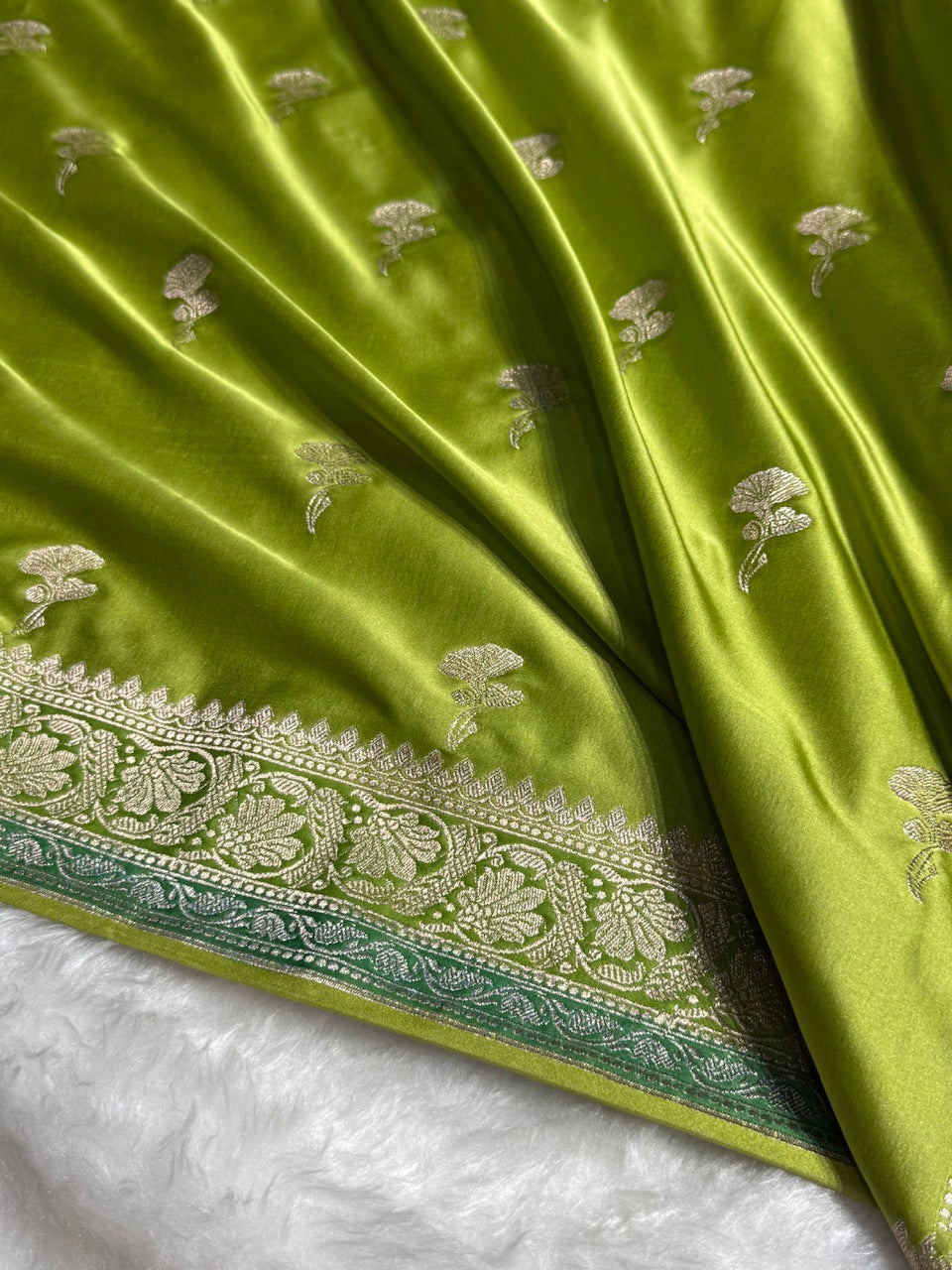 Mehandi Shades Minakari Boota Mashru Silk Saree