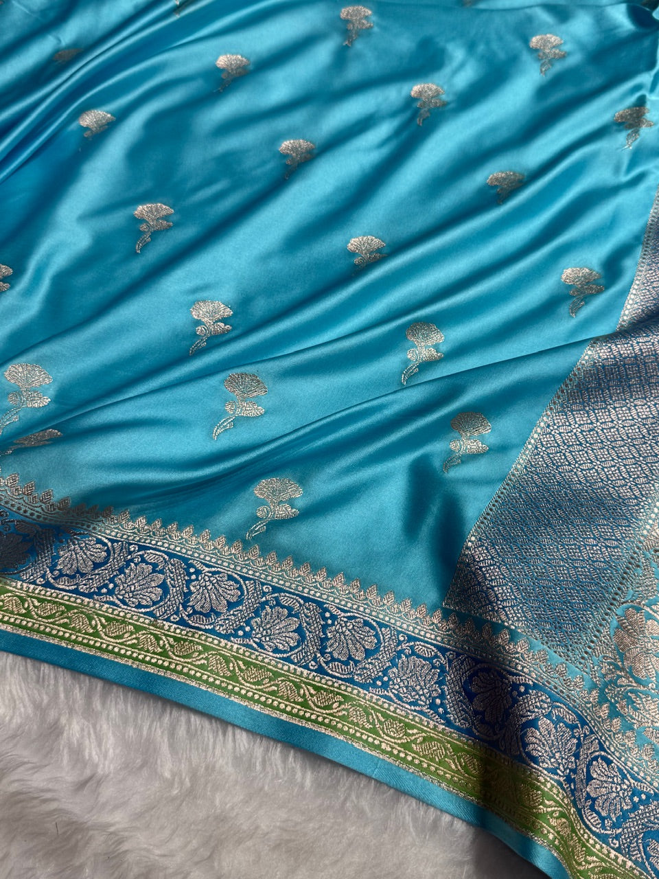 Firozy Shades Minakari Boota Mashru Silk Saree