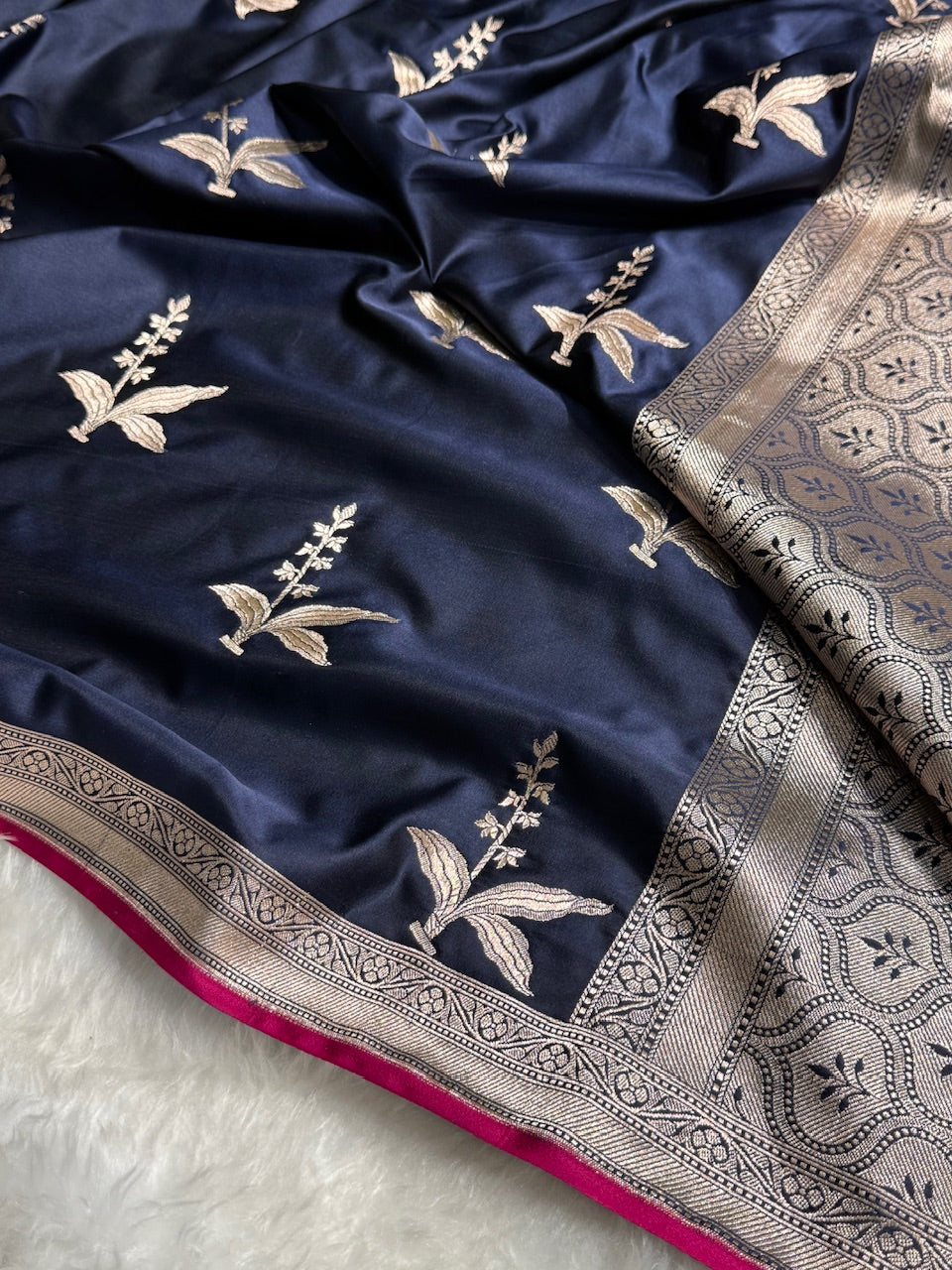 Navy Blue Floral Motif Mashru Silk Saree