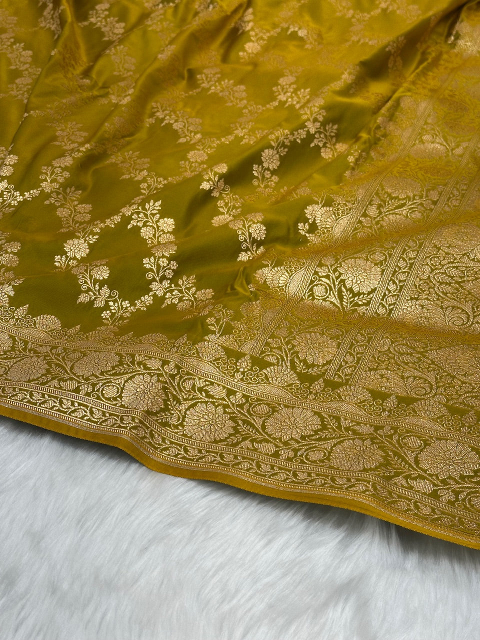 Mehandi Floral Jaal Pattern Satin Katan Silk Saree SK43