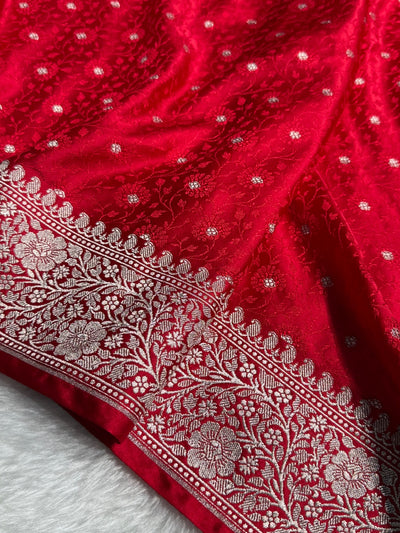 Red Shades Booti Tanchoi Mashru Silk Saree MCS49