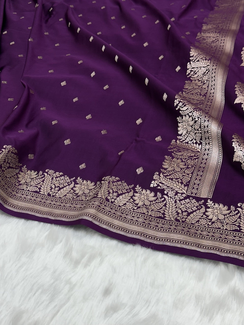 Purple Shades Motif Booti Mashru Silk Saree