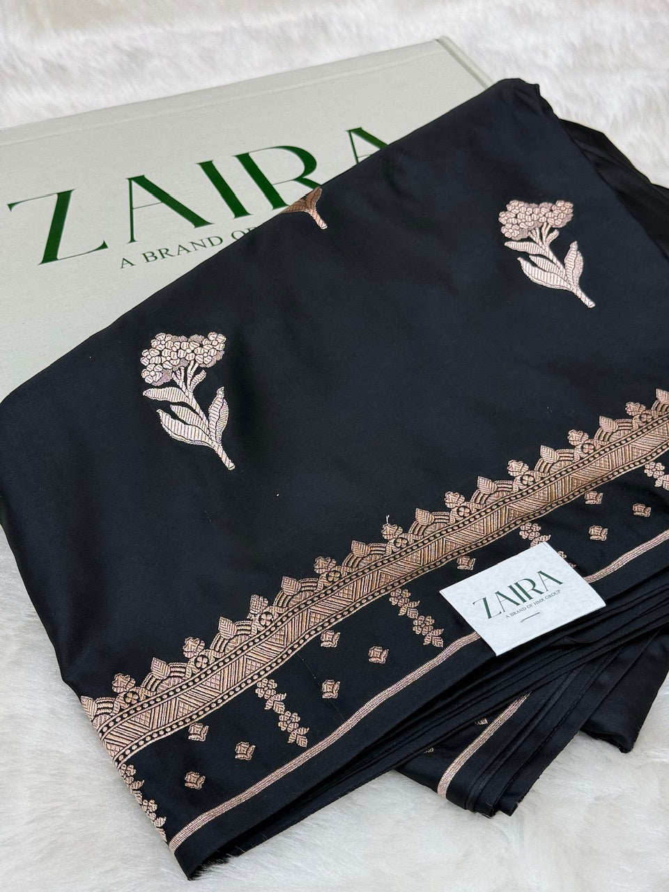 Black Floral Booti Motif Mashru Silk Saree