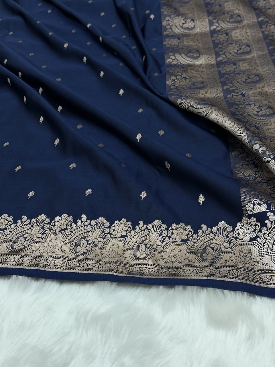 Navy Blue Shades Motif Booti Mashru Silk Saree