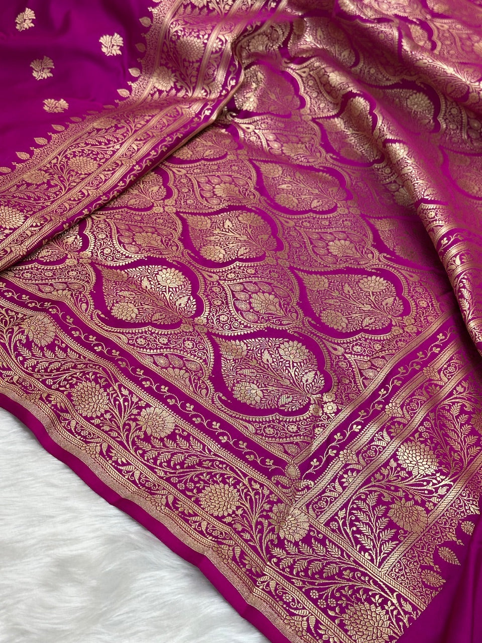 Wine Floral Boota Satin Katan Silk saree SK32