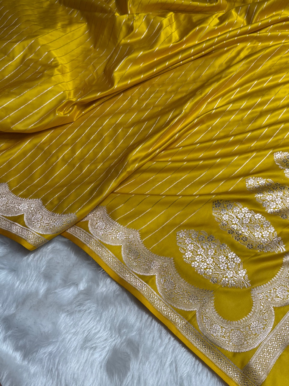 Mustard Scallop Boota Motif Mashru Silk Saree
