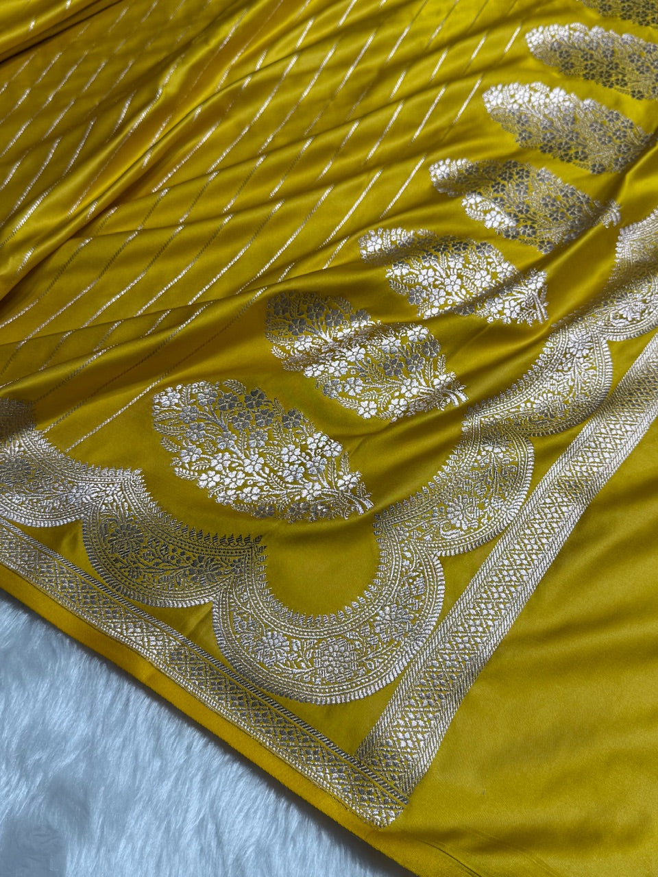 Mustard Scallop Boota Motif Mashru Silk Saree
