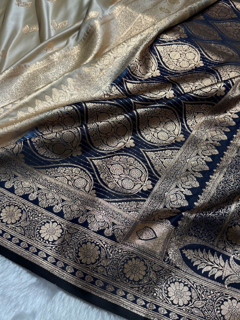 Tusser with Navy Blue Contrast Floral boota Katan Silk Saree SK16