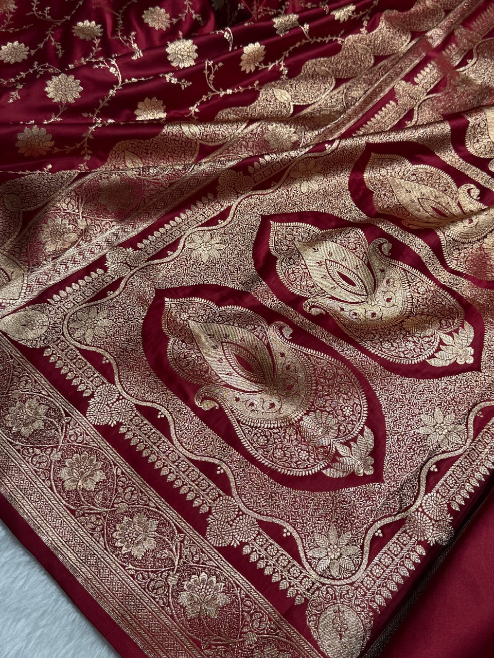 Maroon Floral Jaal Pattern Satin Katan Silk Saree SK47