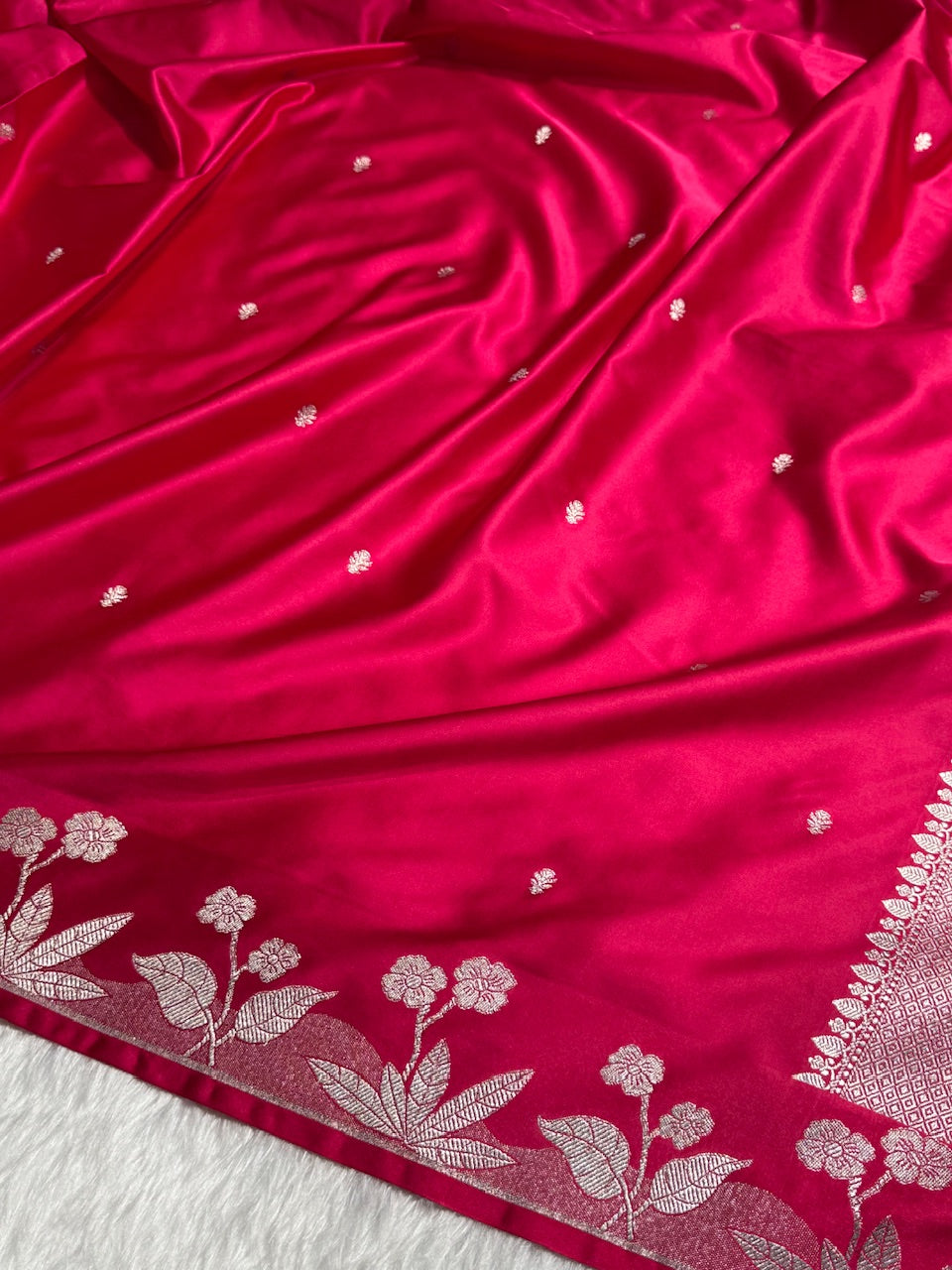 Banarasi Rani Booti Mashru Silk Saree