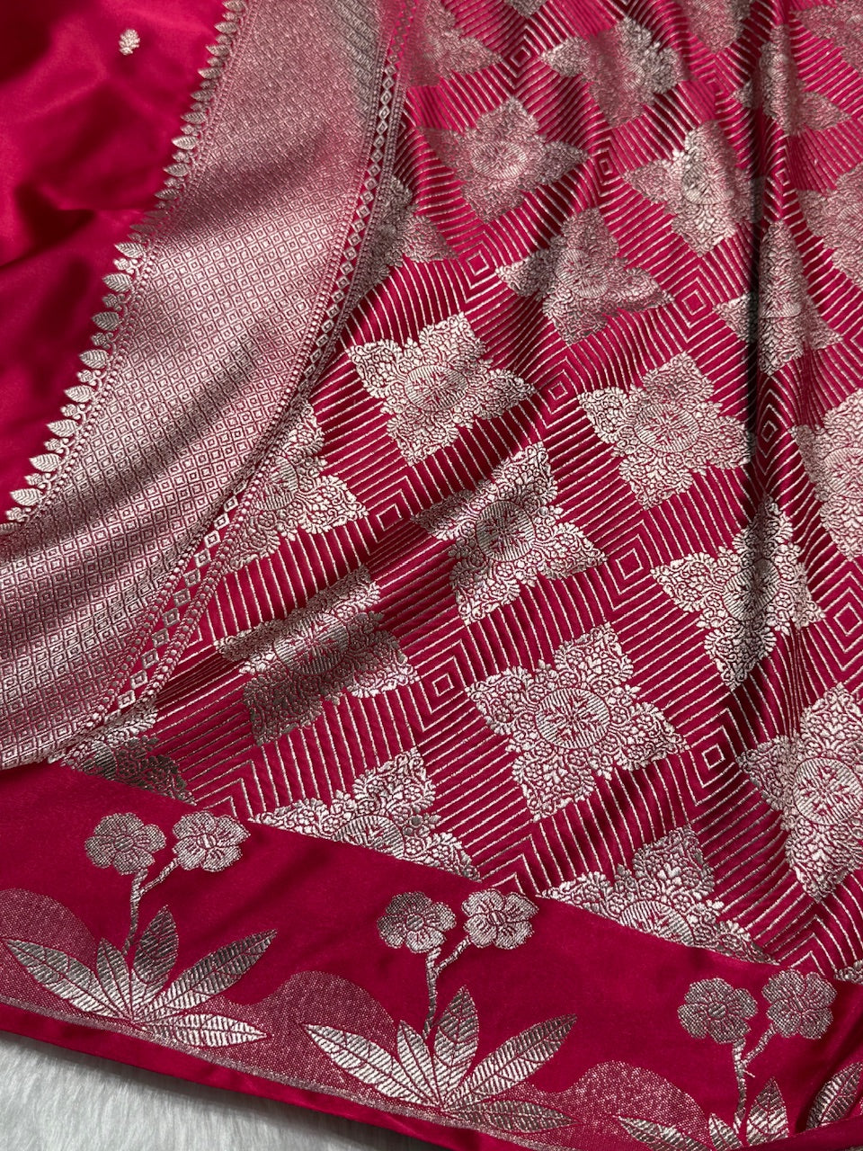Banarasi Rani Booti Mashru Silk Saree