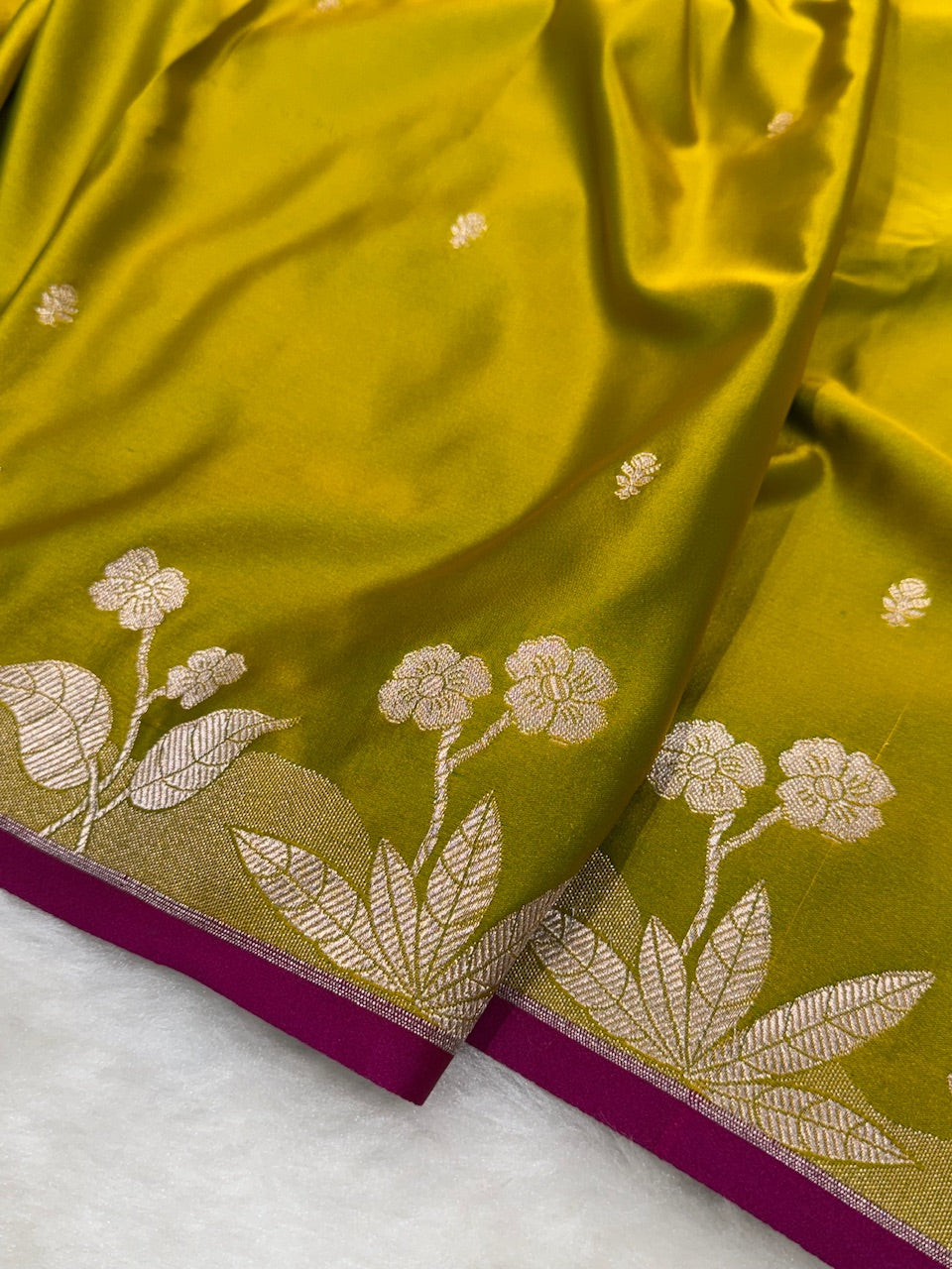 Liril Green Floral Booti Mashru Silk Saree