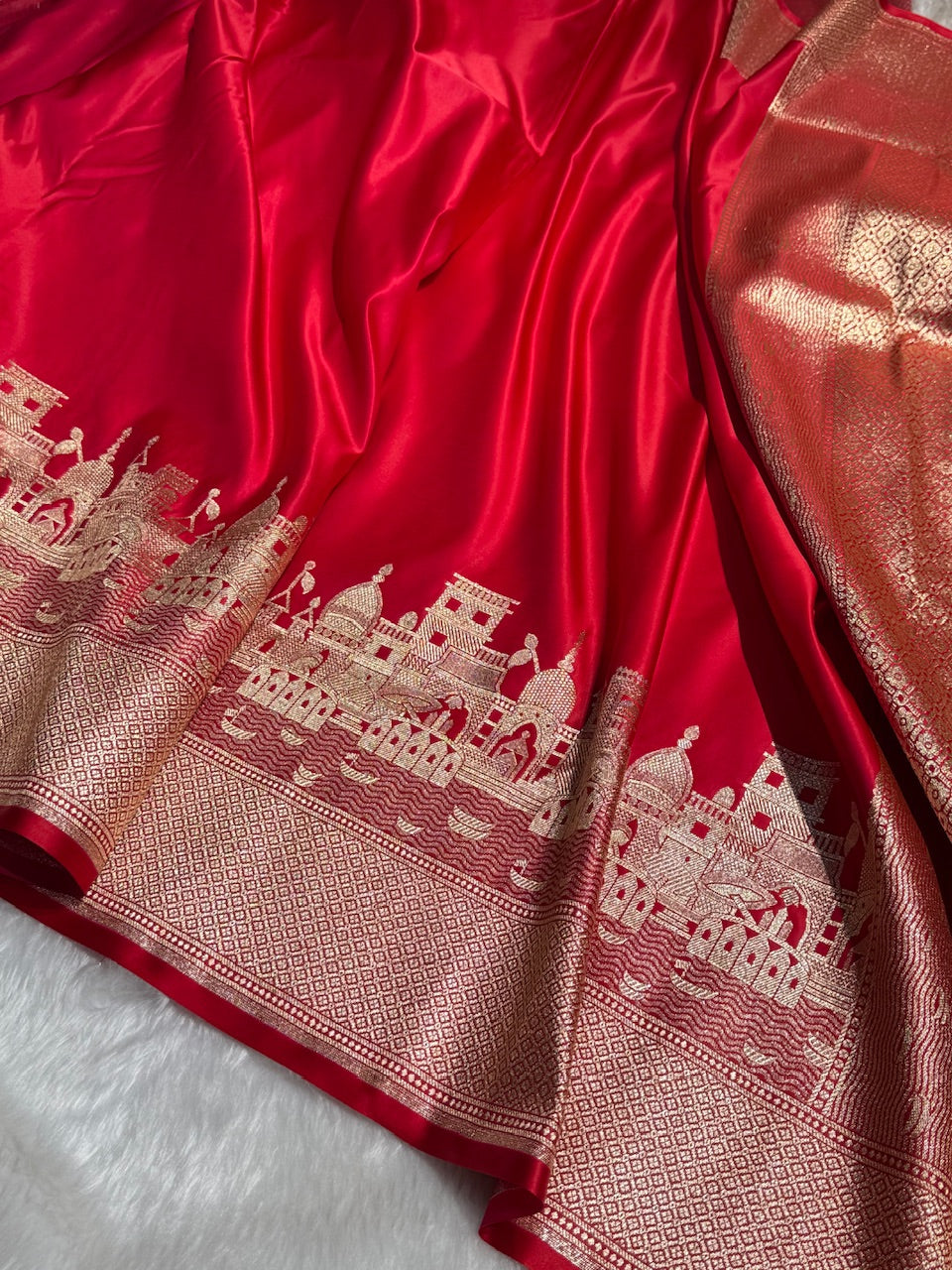 Red Banarasi Ghat Pattern Satin Katan Silk saree SK33