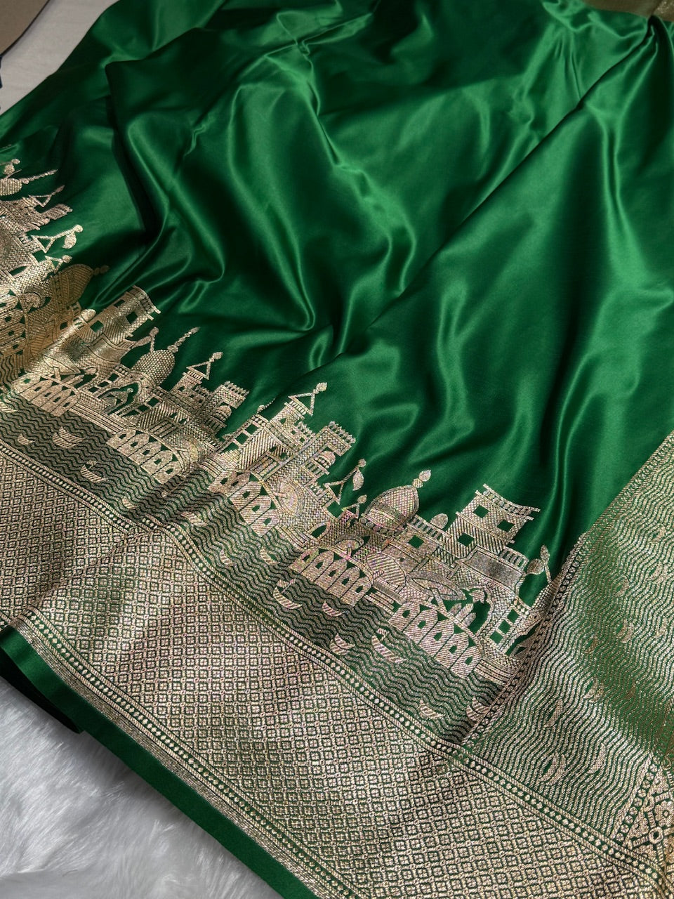 Light Bottle Green Banarasi Ghat Pattern Satin Katan Silk saree SK33