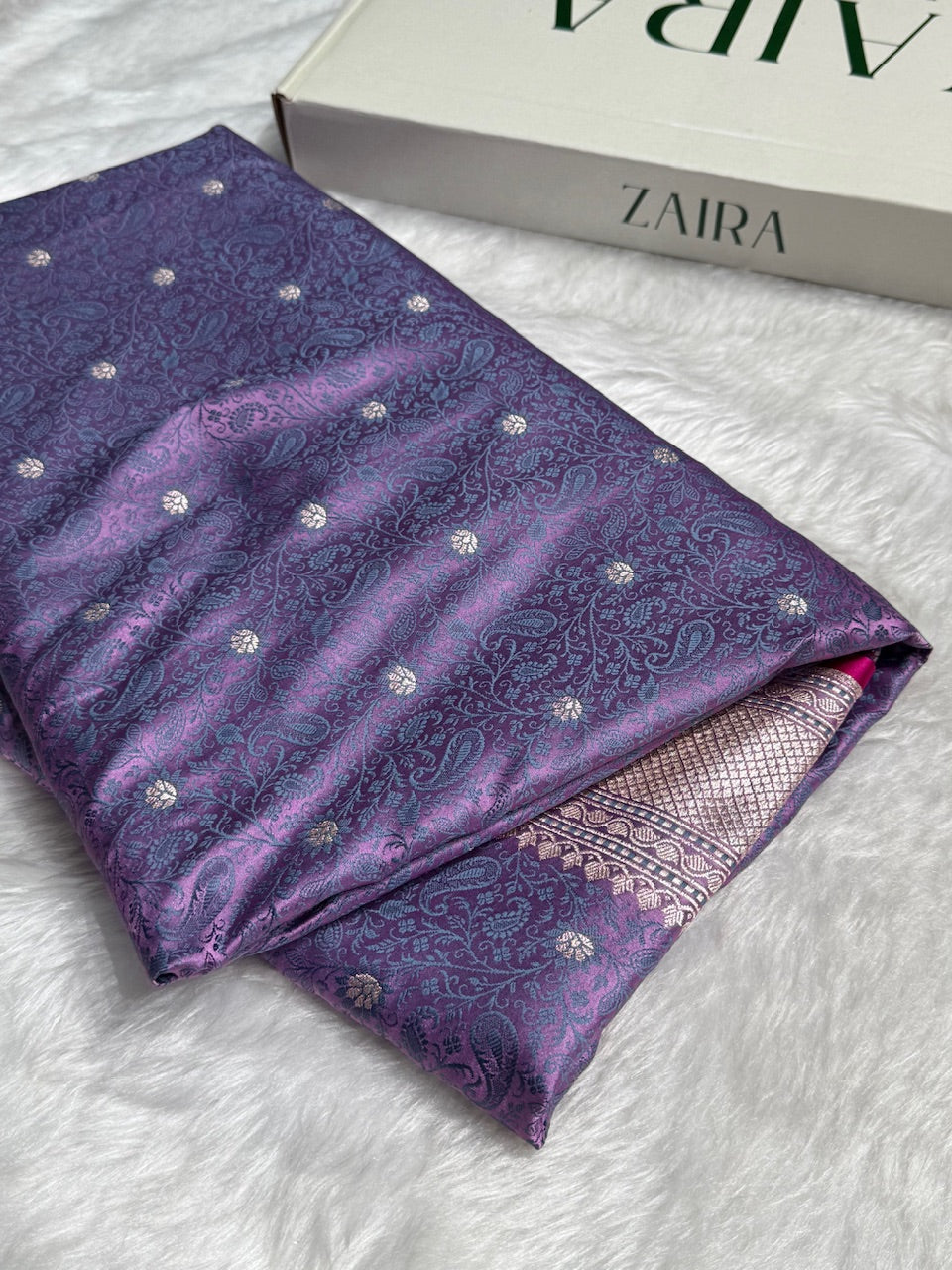 Dusty Lavender Shades Tanchoi Motif Mashru Silk Saree