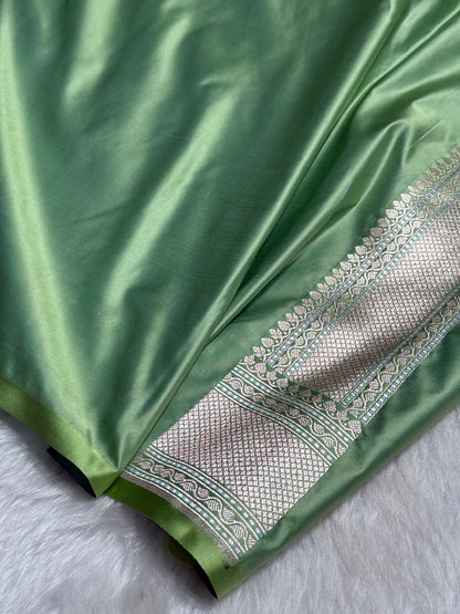Sea Green Shades Tanchoi Motif Mashru Silk Saree