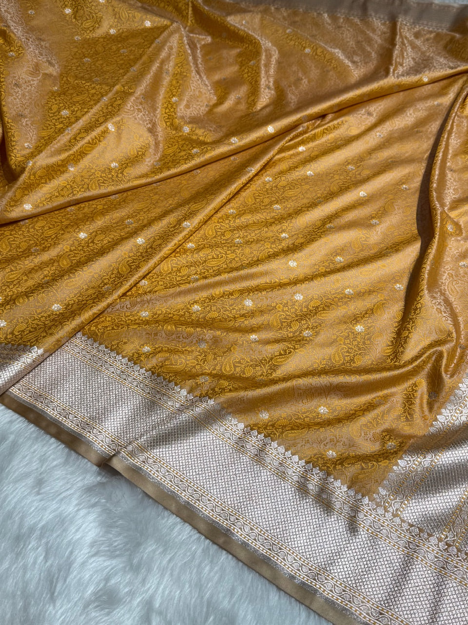 Mustard Shades Tanchoi Motif Mashru Silk Saree