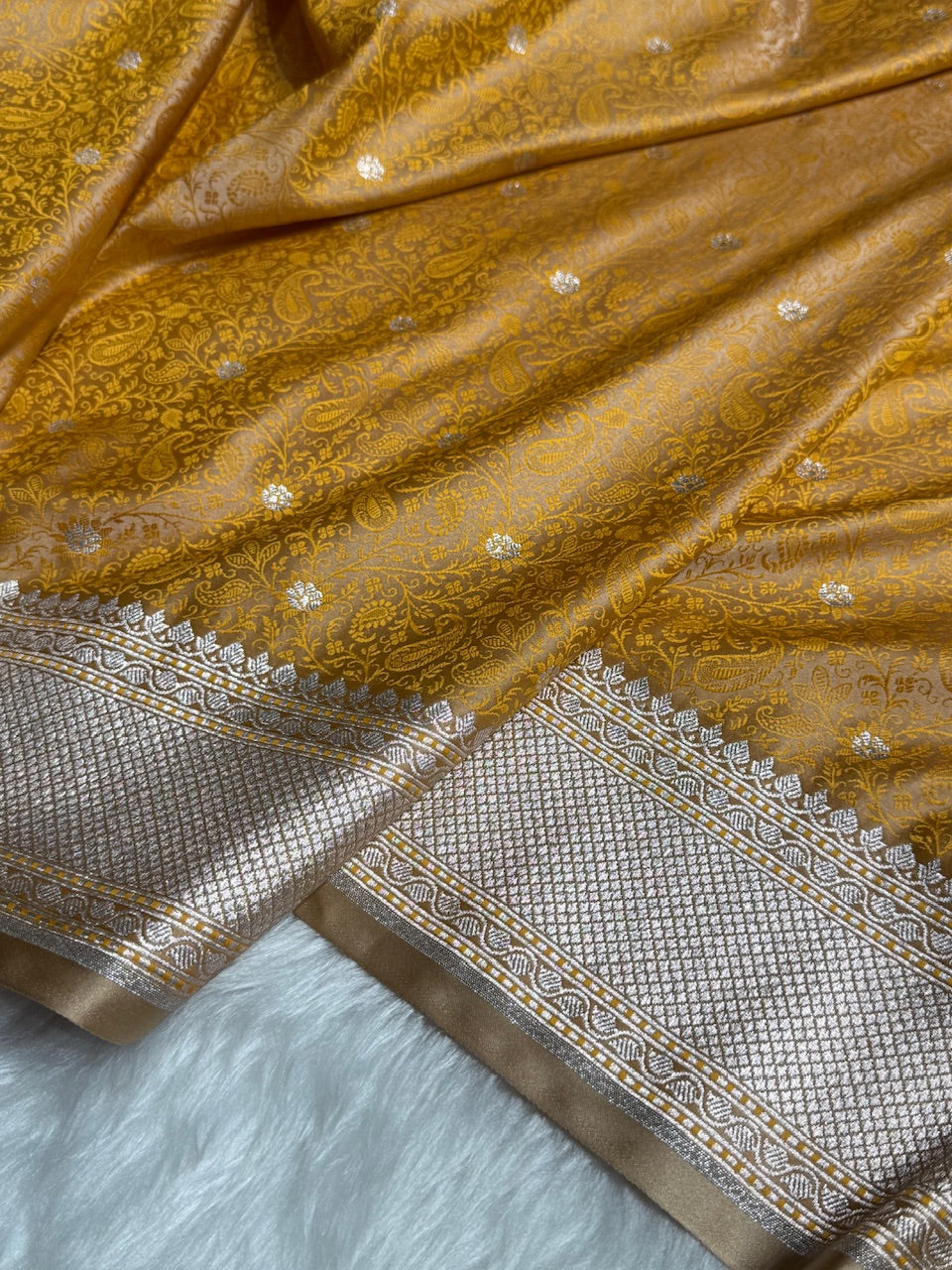 Mustard Shades Tanchoi Motif Mashru Silk Saree