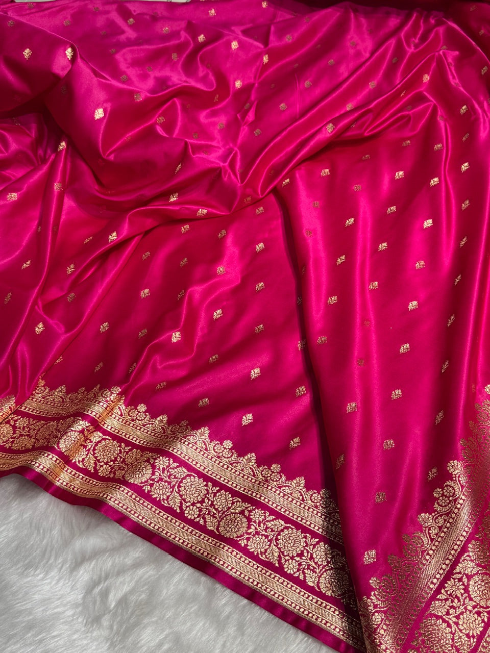 Pink Booti Pattern Satin Katan Silk Saree SK51