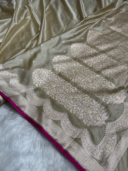 Tusser Shades Scallop Motif Booti Mashru Silk Saree