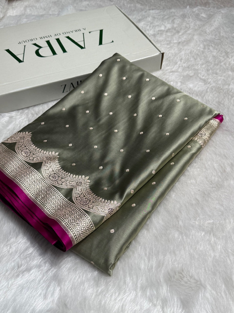 Light Mehandi Shades Scallop Motif Booti Mashru Silk Saree