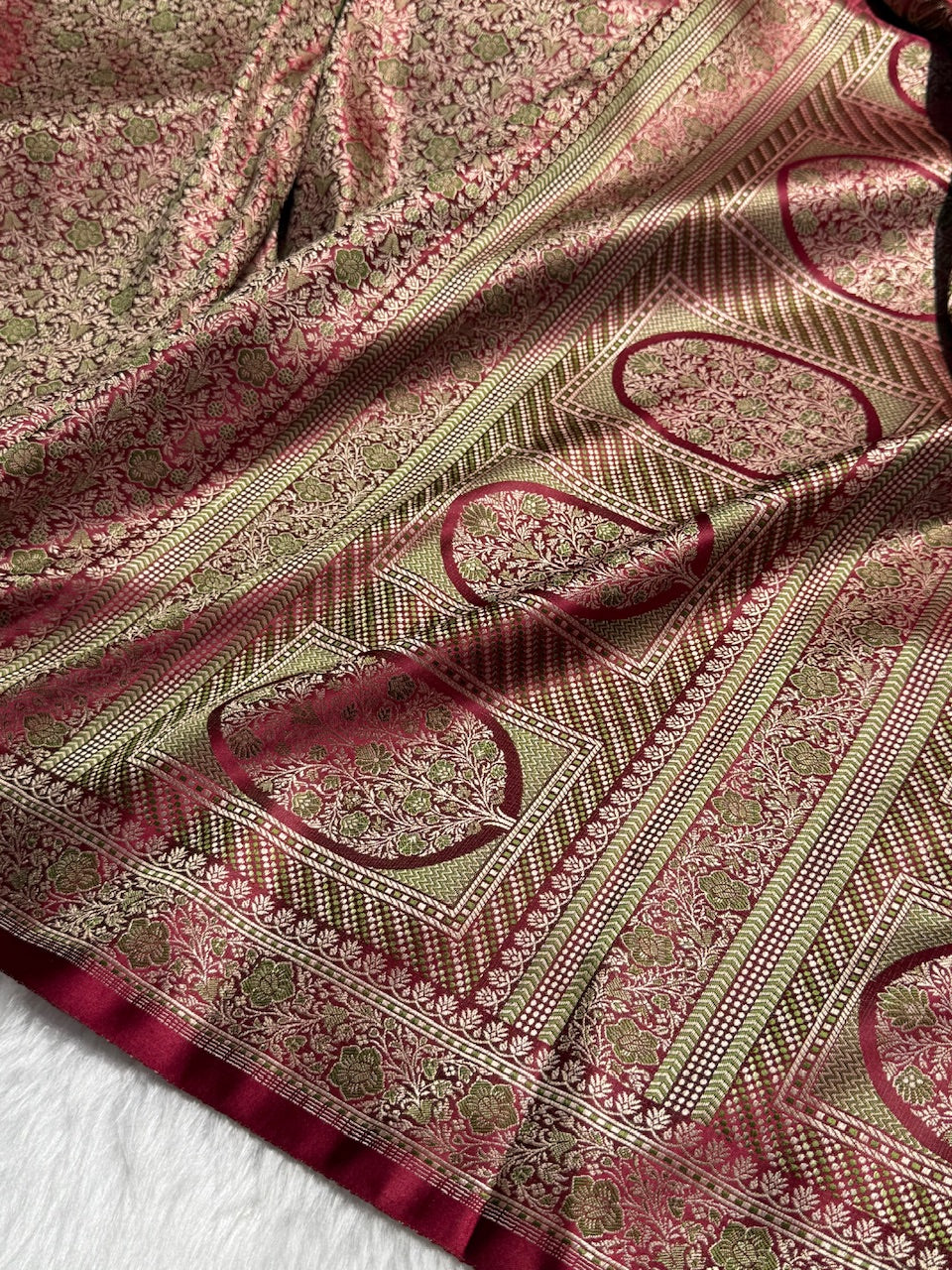 Maroon Jamawar Tanchoi Katan Silk Saree SKTM-14