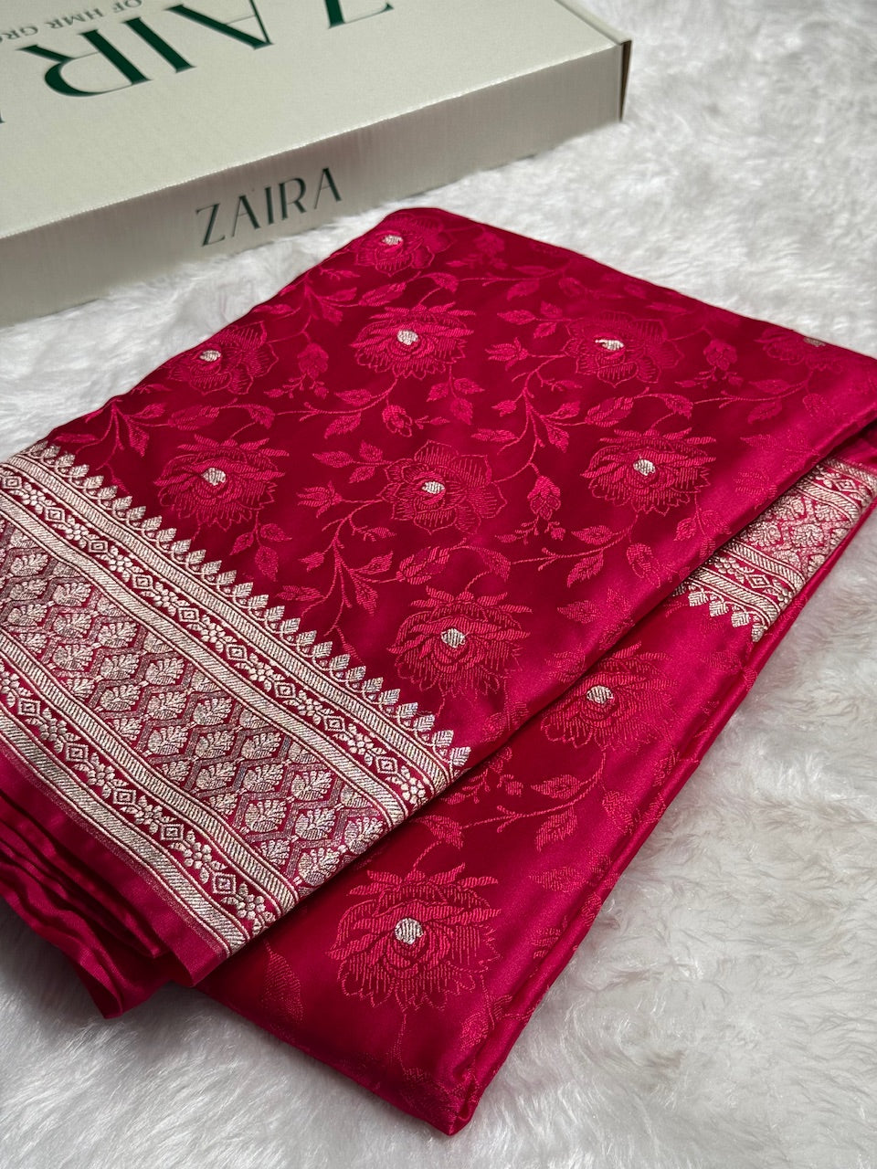 Banarasi Rani Floral Booti Mashru Silk Saree