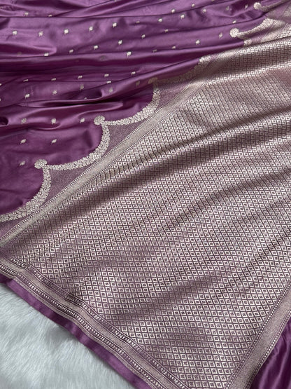 Dusty Lavender Shades Scallop Booti Mashru Silk Saree