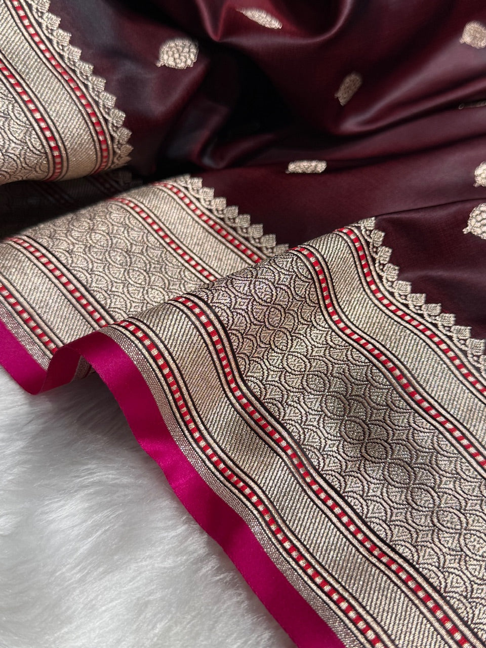 Chocolate Mashru Booti Mashru Silk Saree