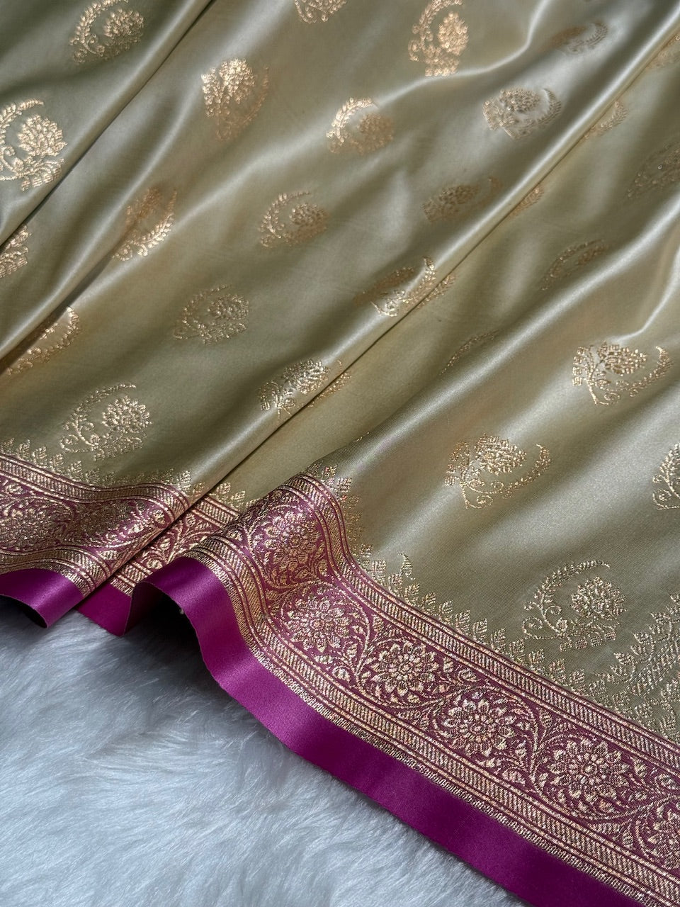 Tusser with Lavender Floral Boota Satin Katan Silk saree SK27